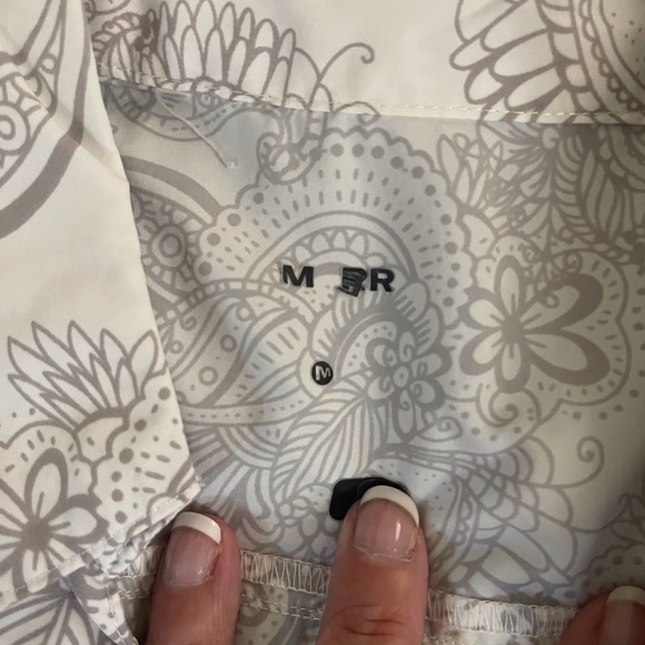 Cute Merrell Top - Picture 3 of 3